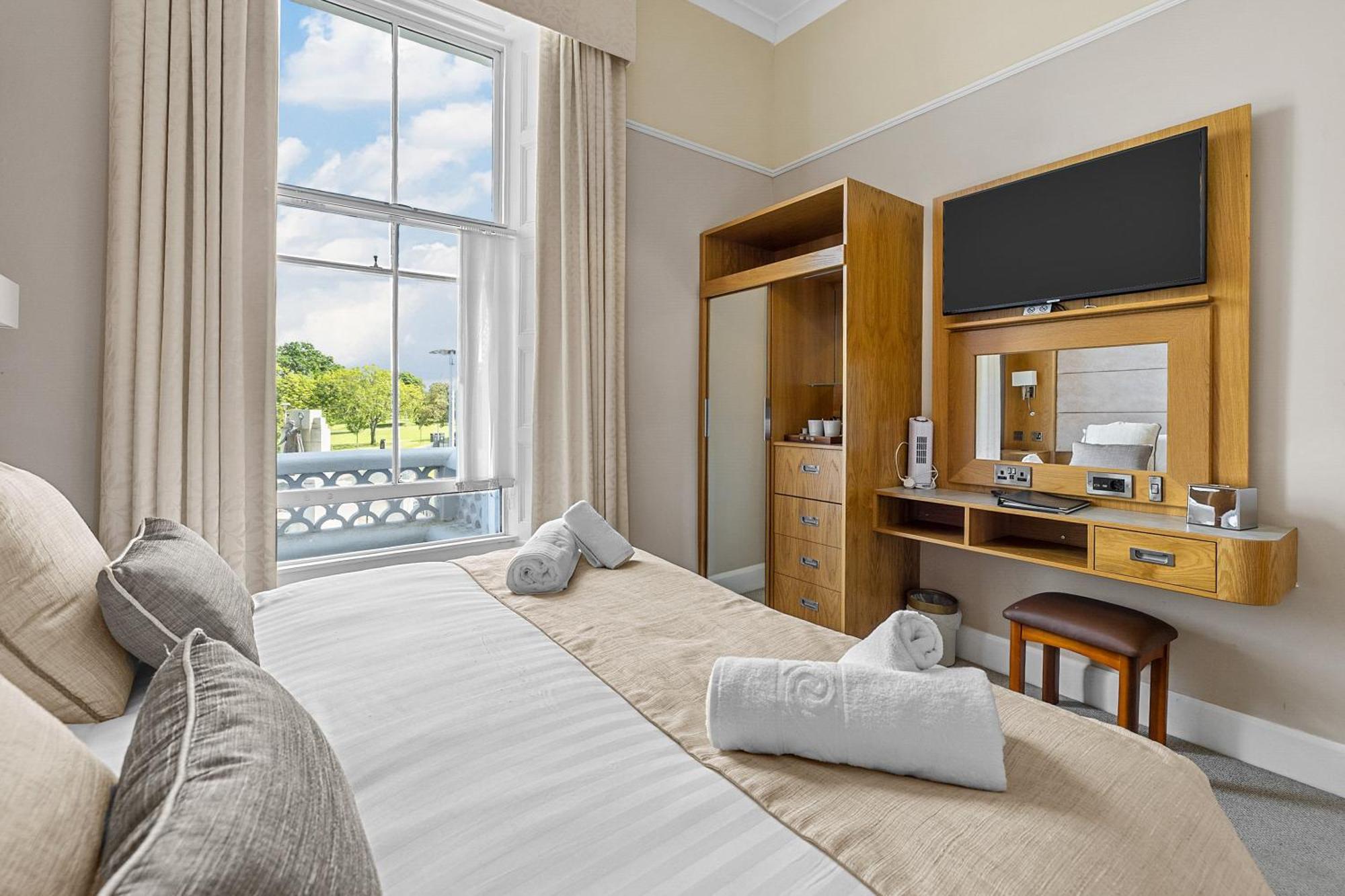 Invicta Hotel Plymouth Esterno foto