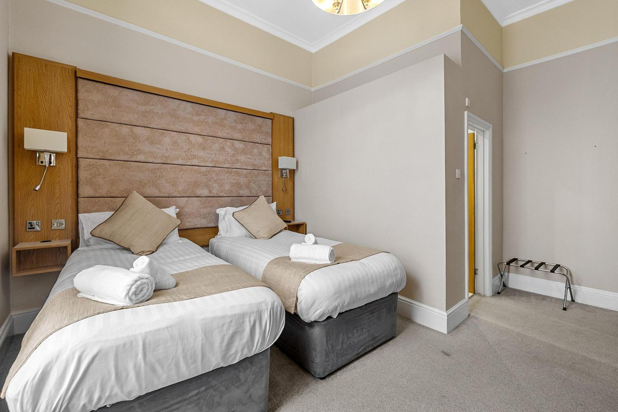 Invicta Hotel Plymouth Esterno foto