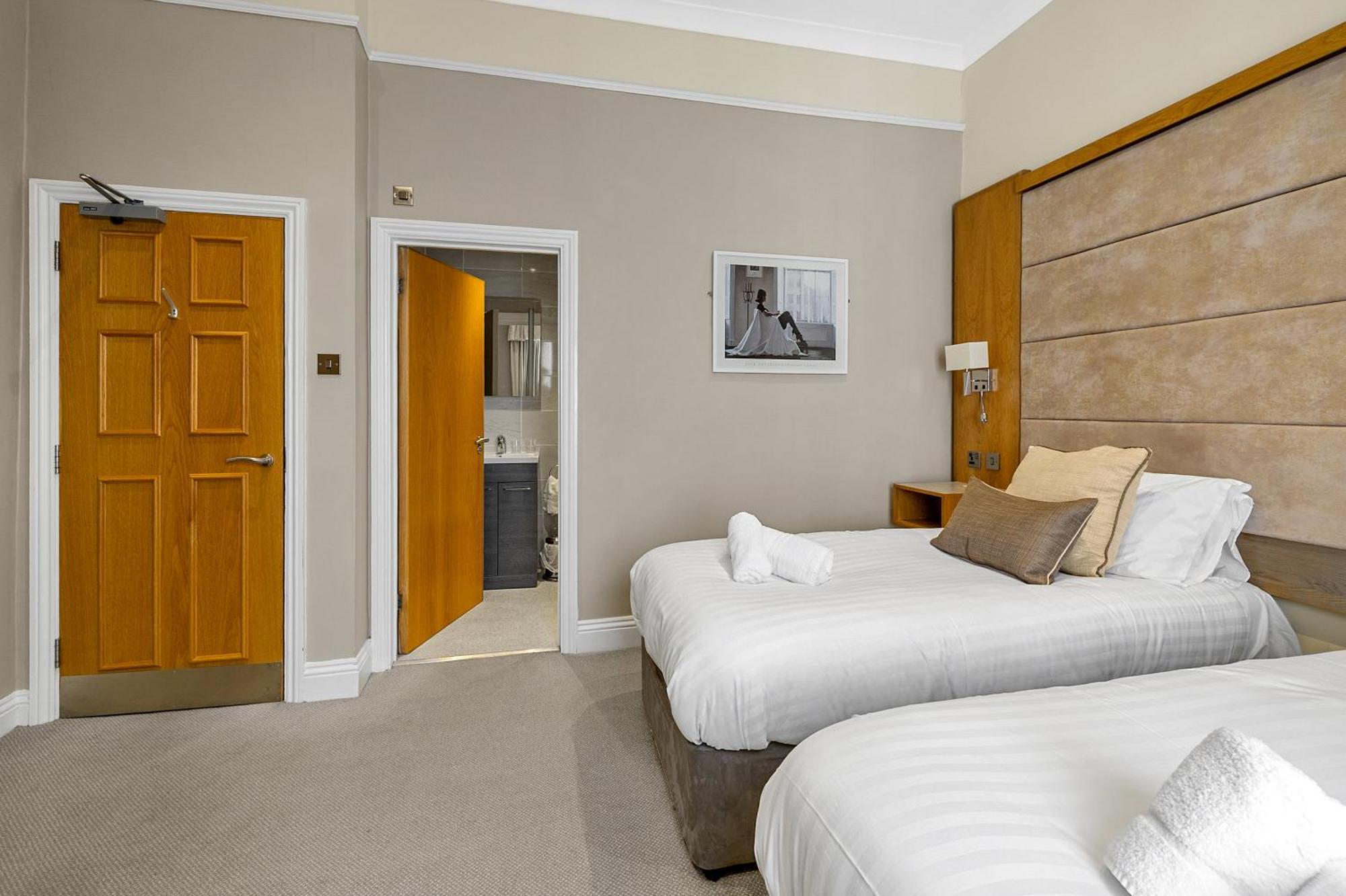 Invicta Hotel Plymouth Esterno foto